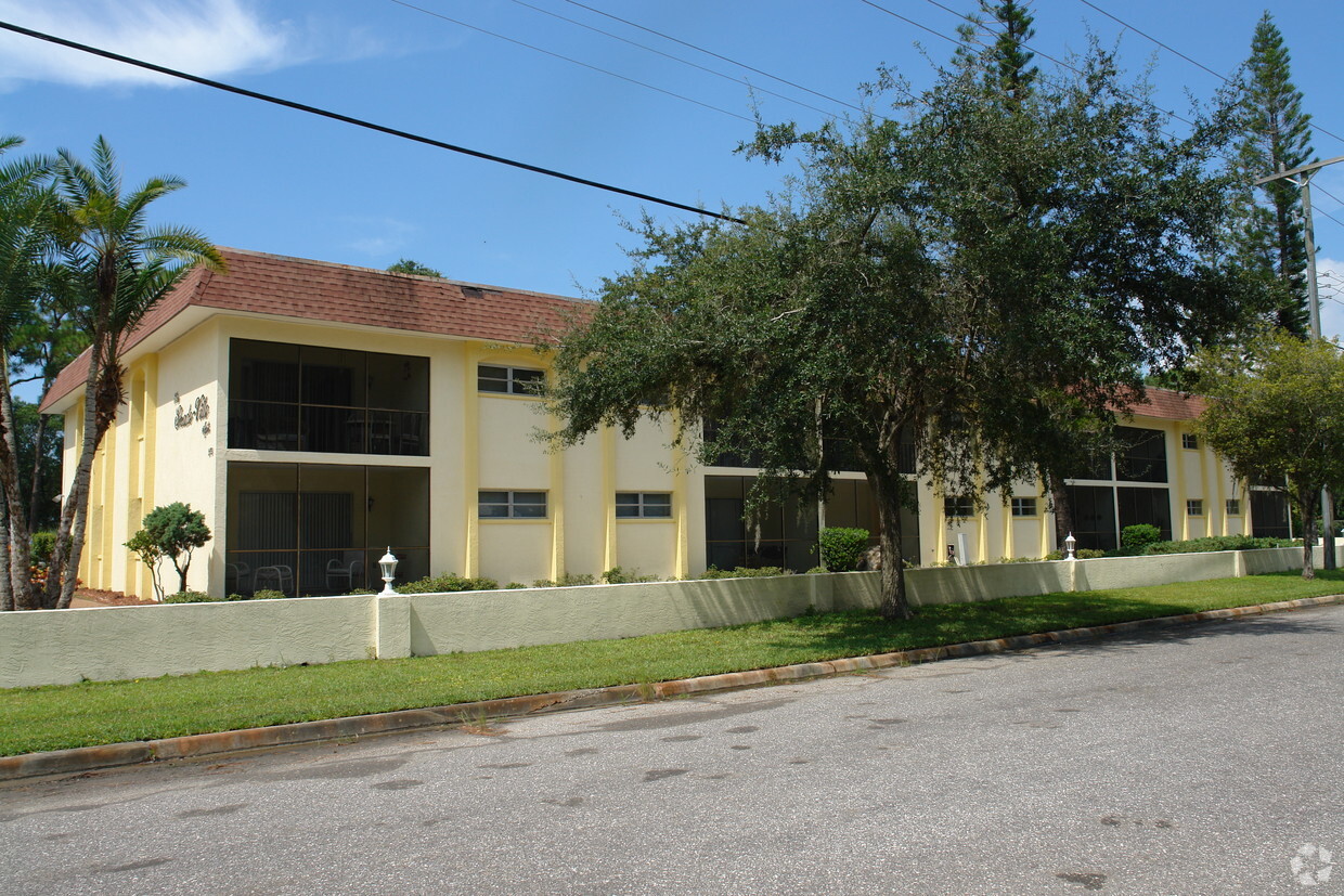 Building Photo - 275 N Shade Ave
