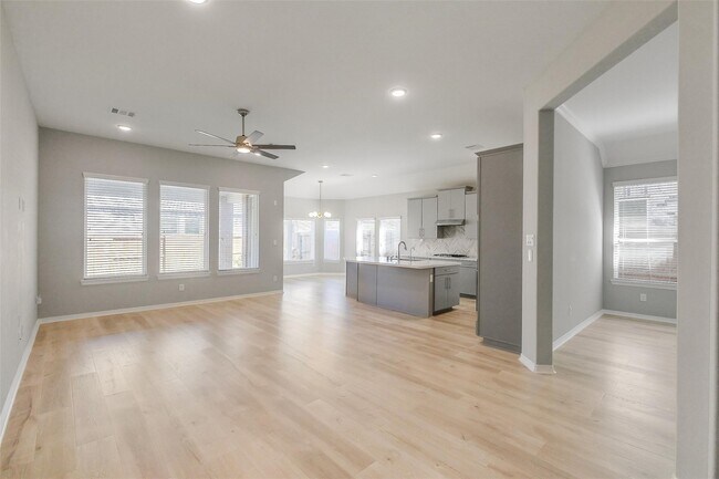 Building Photo - 18314 Southwood Creek Dr