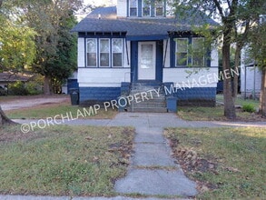 Building Photo - 505 Catawba Ave