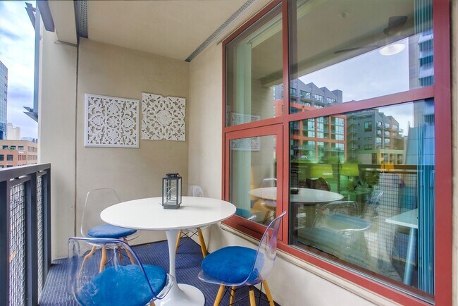 Foto del edificio - 1150 J St