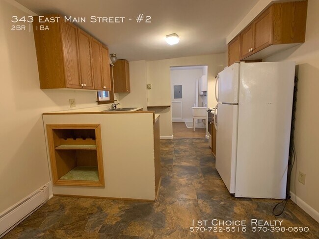 Building Photo - Large 2 bedroom for only $725 per month!