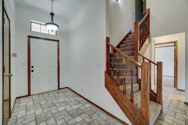 Foto del edificio - Comfortable Living in Edmond – 3BR with Prime Convenience