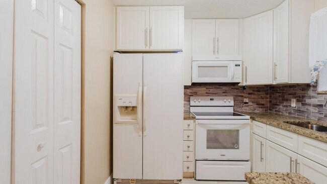 Building Photo - 3760 N Jog Rd