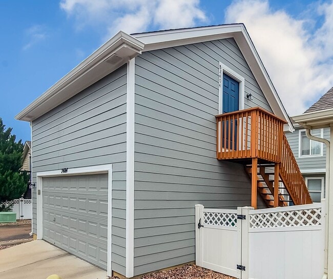 Photo - $1111 - Studio/1BA Close to Downtown Color... Apartment