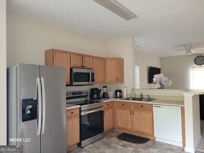 Foto del edificio - 6104 Camden Forrest Ct