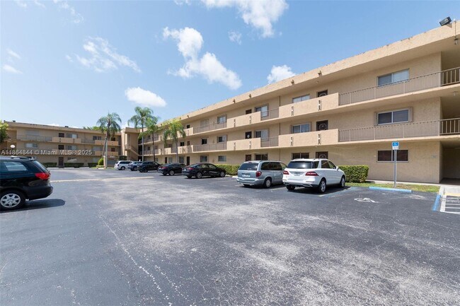 Building Photo - 8401 SW 107th Ave