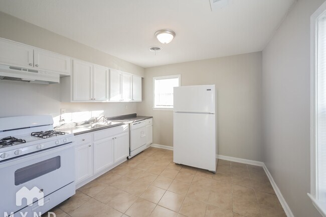 Foto del edificio - 6280 Southbridge Dr