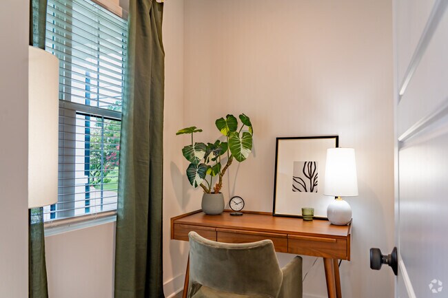 3HAB, 2,5BA - 1585 ft² - 201 - Oficina - ABODE at Hargett