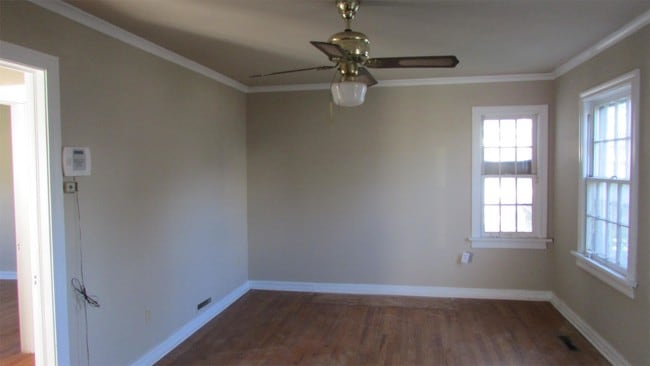 Building Photo - 216 W Ercoupe Dr