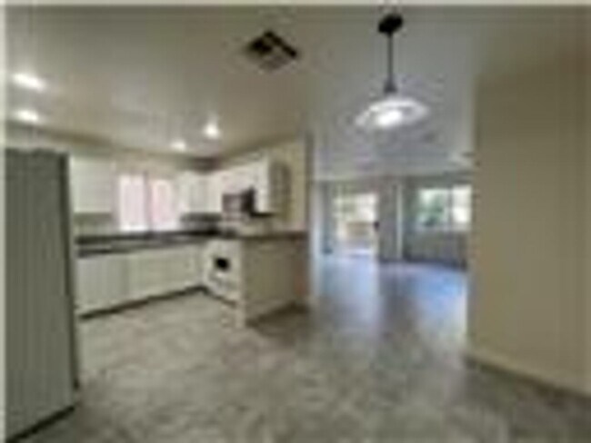 Foto del edificio - Fabulous 3 bedroom  Home