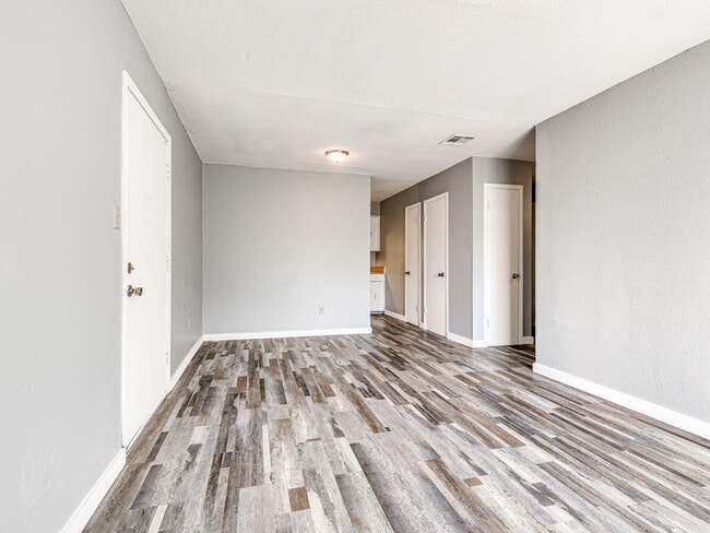 3BR - Blue Sky Apartments