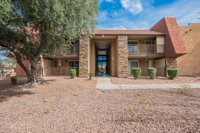 Foto del edificio - Beautiful 1 bedroom condo Resort style guard gated community