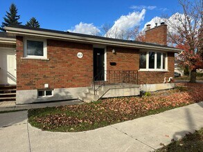 Building Photo - 778 Weller St