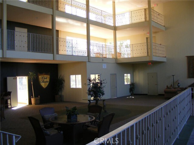 Foto del edificio - 400 N Acacia Ave