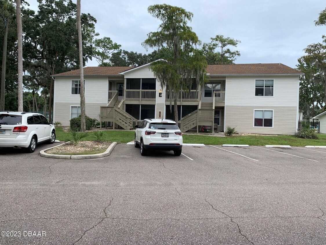 Foto principal - 1600 Big Tree Rd