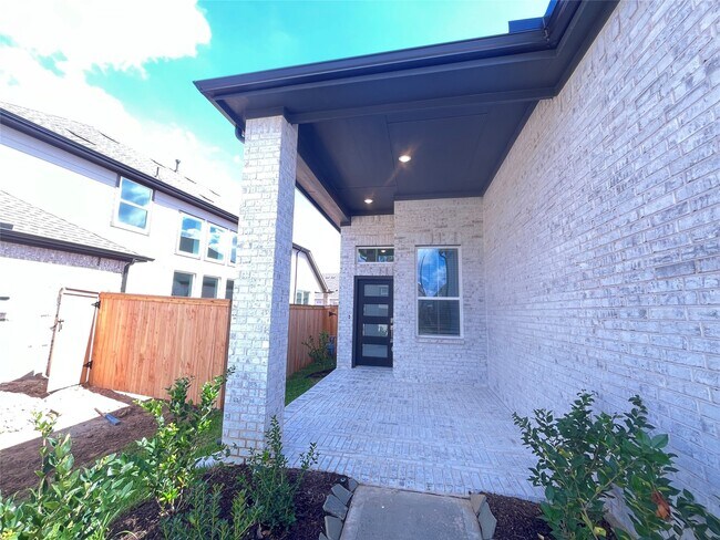 Building Photo - 2319 Forest Flower Wy
