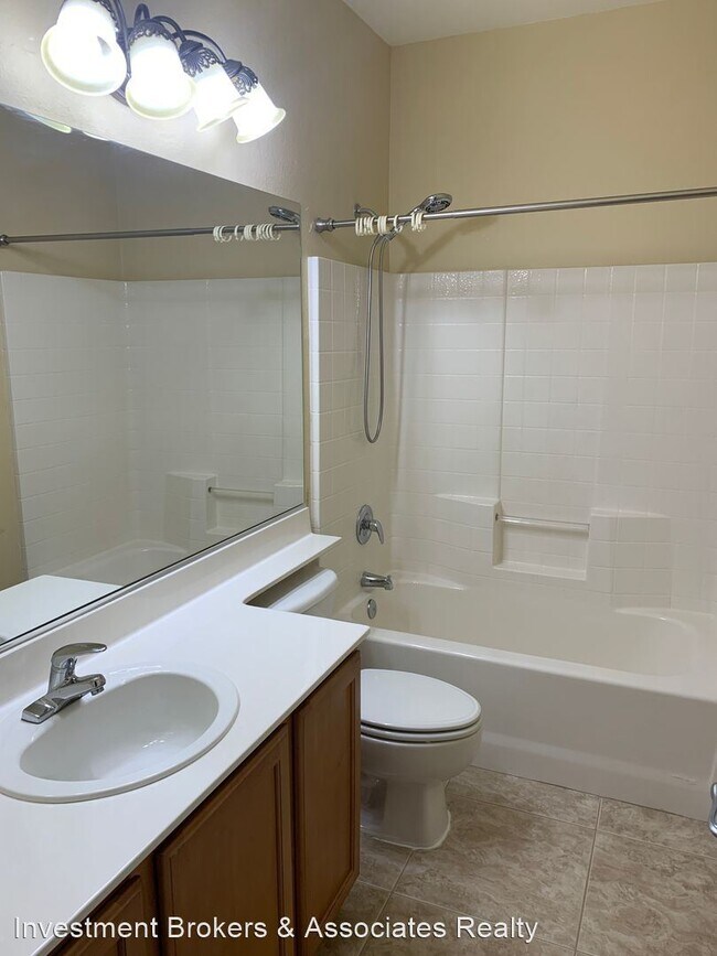 Foto del edificio - 4 br, 3 bath House - 5874 Lazy Days Ct.