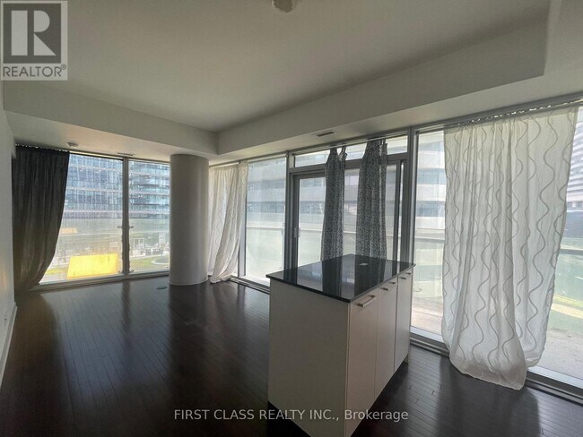 Photo du bâtiment - 12 York St