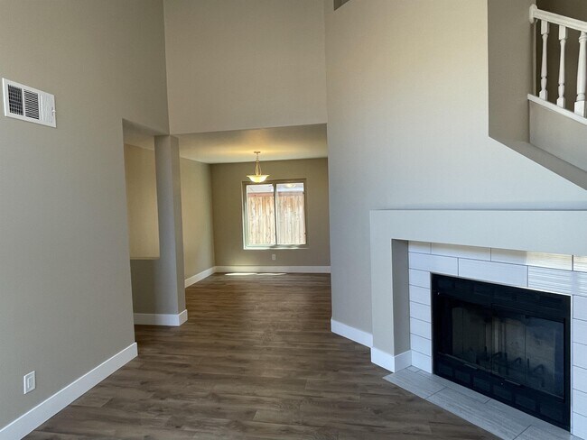 Building Photo - 11710 Avenida Marcella