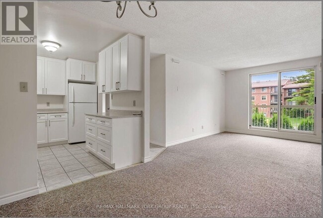 Building Photo - 131 Edgehill Dr