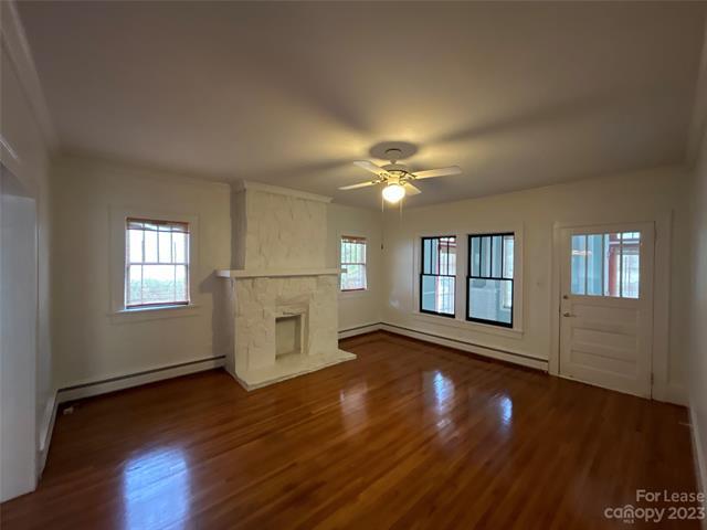 Foto del edificio - 2334 E 7th St