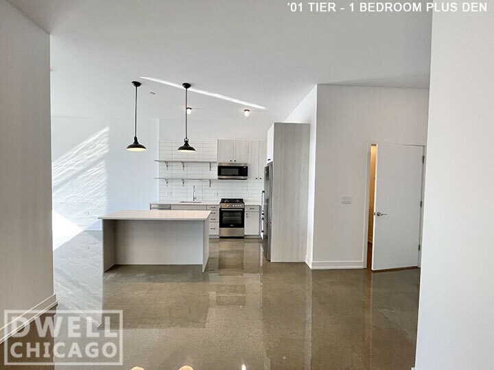 Foto principal - 1270 S Blue Island Ave