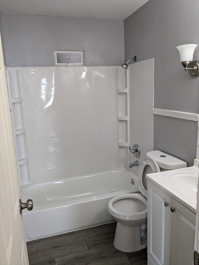 Foto del edificio - 3927 Jackson Ave