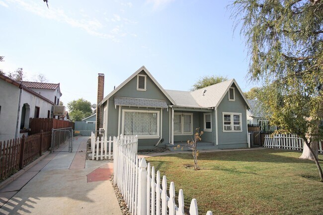 Foto del edificio - 127 Quincy St