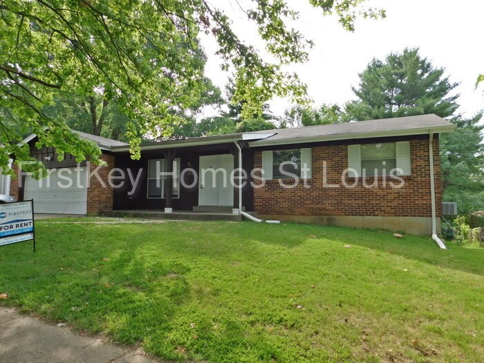 Primary Photo - 1912 Lakemont Ln