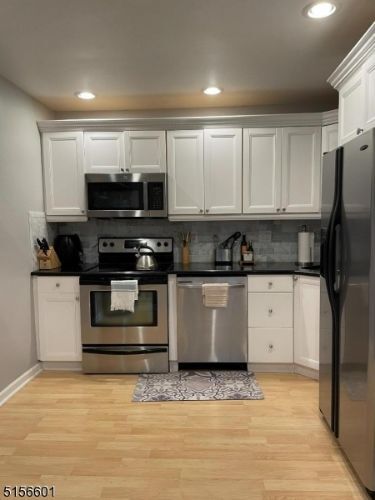Building Photo - 132 Bonney Ct