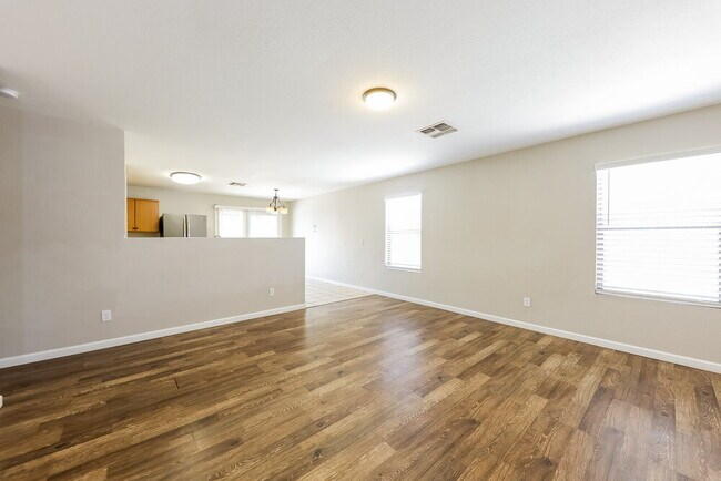 Foto del edificio - 11535 W Windrose Ave