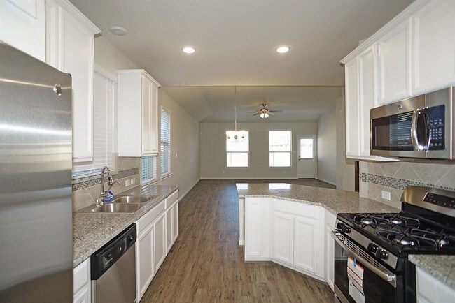 Building Photo - 8111 Anderwood Knoll Trace
