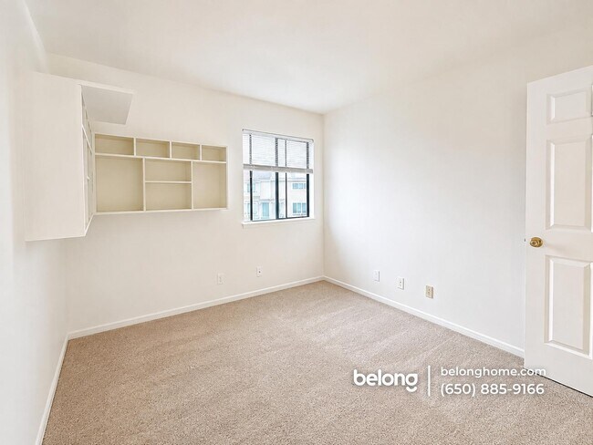 Building Photo - 606 Fairhaven Way