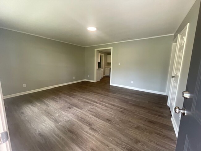 Foto del edificio - Renovated 3 Bedroom 1 Bath Home for Rent!!