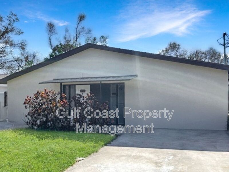 1970 Debbie St, Sarasota, FL 34231 Condo for Rent in Sarasota, FL