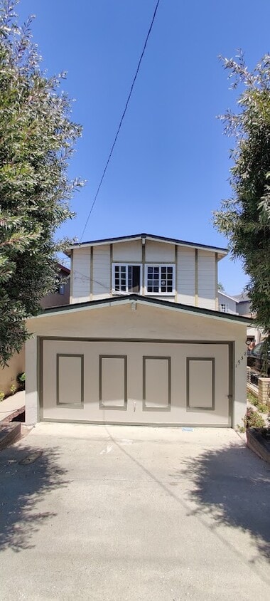 Primary Photo - 1532 Stanford Ave
