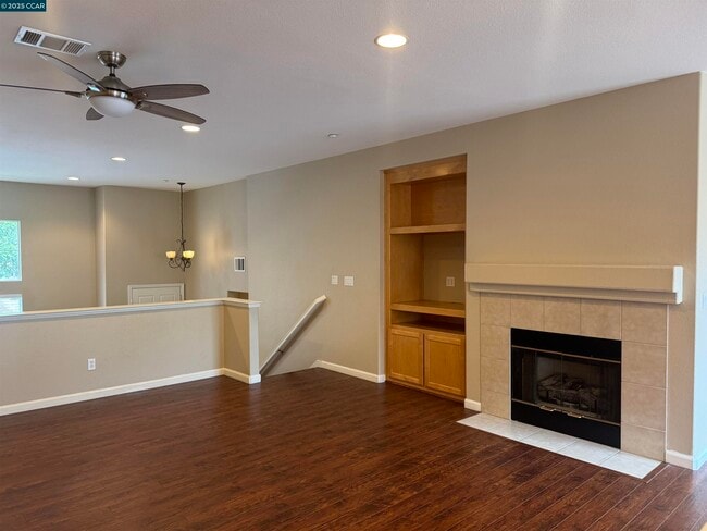 Foto del edificio - 2728 Ashwell Ln
