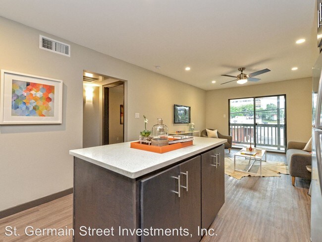 Foto del edificio - 3301 Red River St