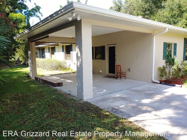Building Photo - 2 br, 1.5 bath House - 650 Forest Lane (Rear)