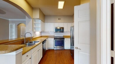 Interior Photo - THIRTY377