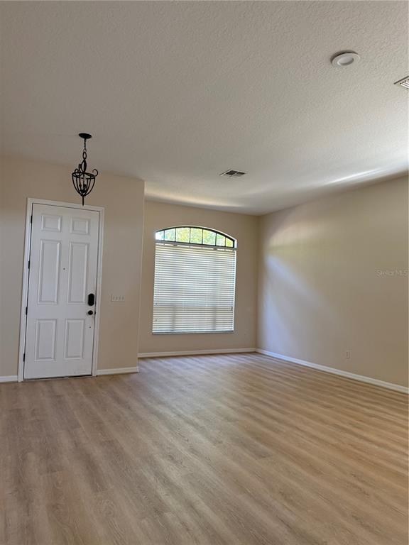 Foto del edificio - 713 Bridgeford Crossing Blvd