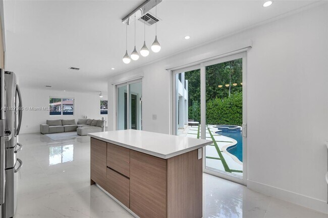Foto del edificio - 2510 SW 2nd Ave