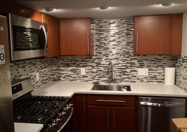 Foto del edificio - 84 Q St NW