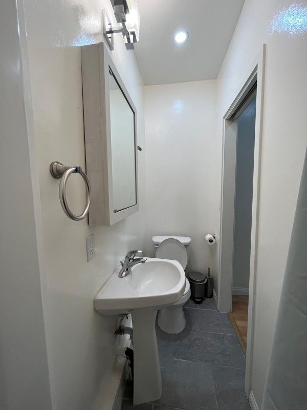 Foto del edificio - 2645 Chadwell Ave