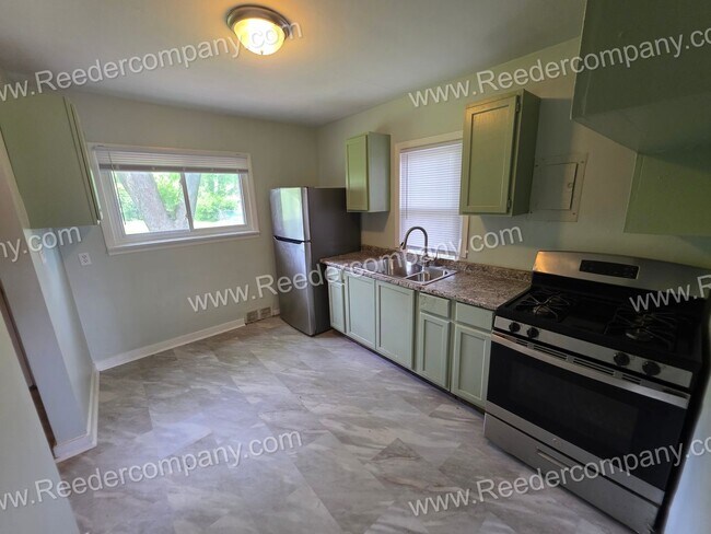 Foto del edificio - 3317 173rd St