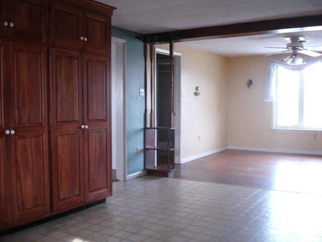 Foto del edificio - 2 br, 2 bath House - 1001 DEAVER ROAD
