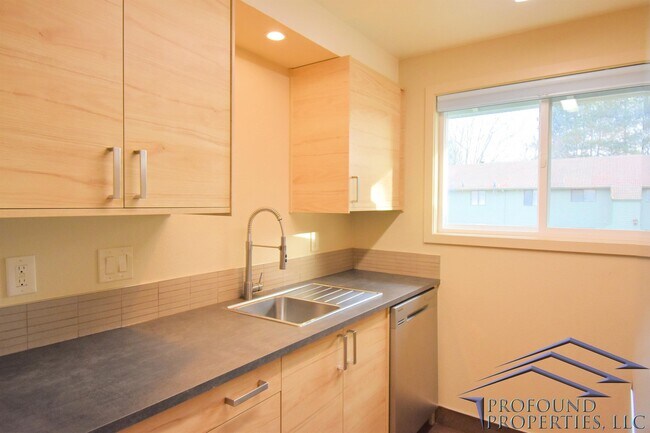 Foto del edificio - 5160 SW 180th Ave