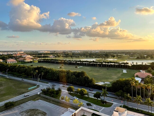 Building Photo - 5252 NW 85th Ave