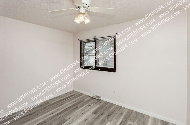 Foto del edificio - 1020 Williams St