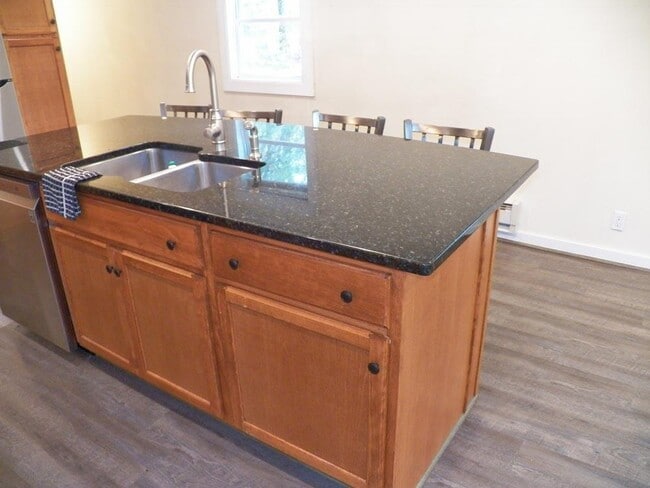 Building Photo - 2337 2nd New Hampshire Turnpike N